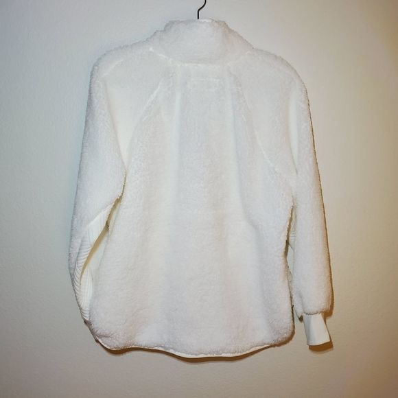 Halcyon White Quilted FauxFur Fuzzy Henley Sweater nwt - Picture 7 of 12